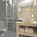 Otel Achilleos 2*