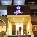 基普里亚努城酒店 2* 拉纳卡