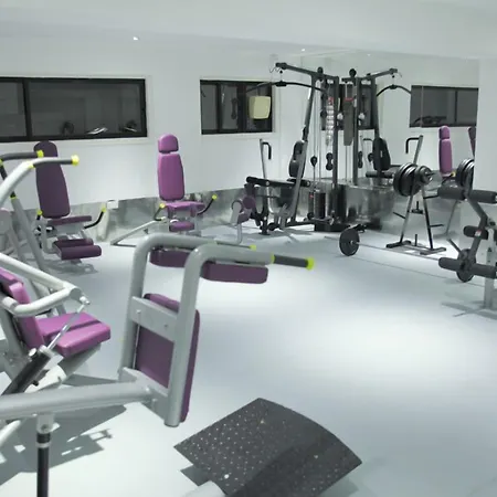 Achilleos Ларнака