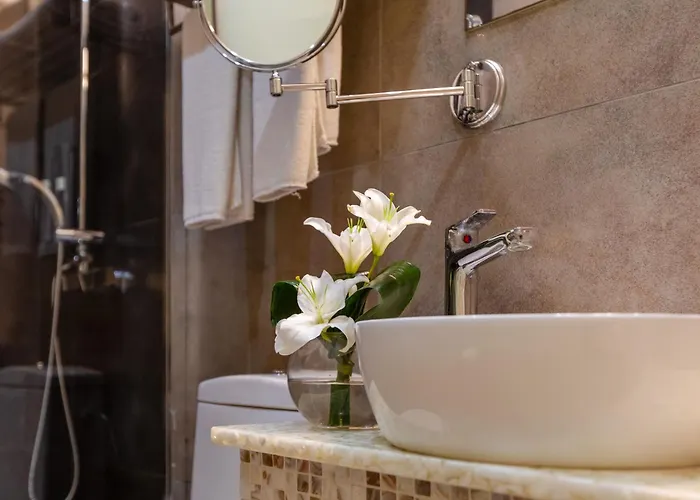 Achilleos 2* Larnaka