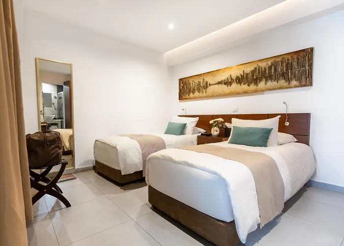 Achilleos 2* לרנקה