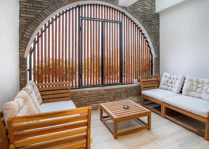 Achilleos מלון לרנקה