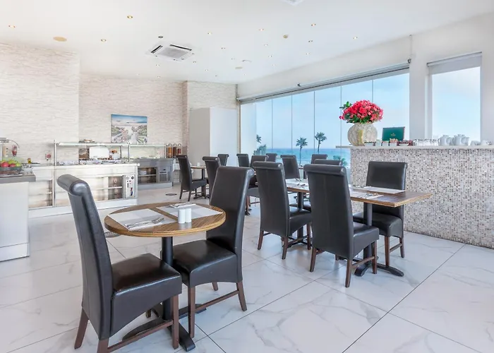 Achilleos 2* לרנקה